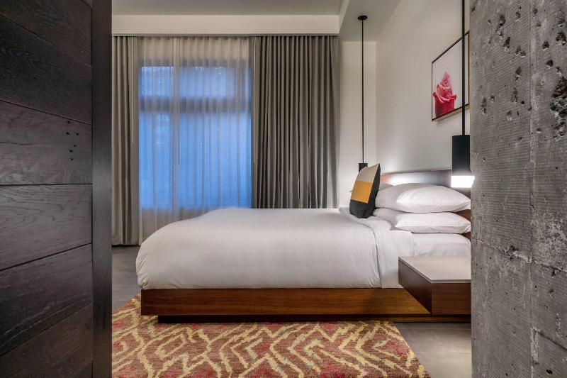 Стандартный Номер Кровать Кинг, The Hi Lo, Autograph Collection