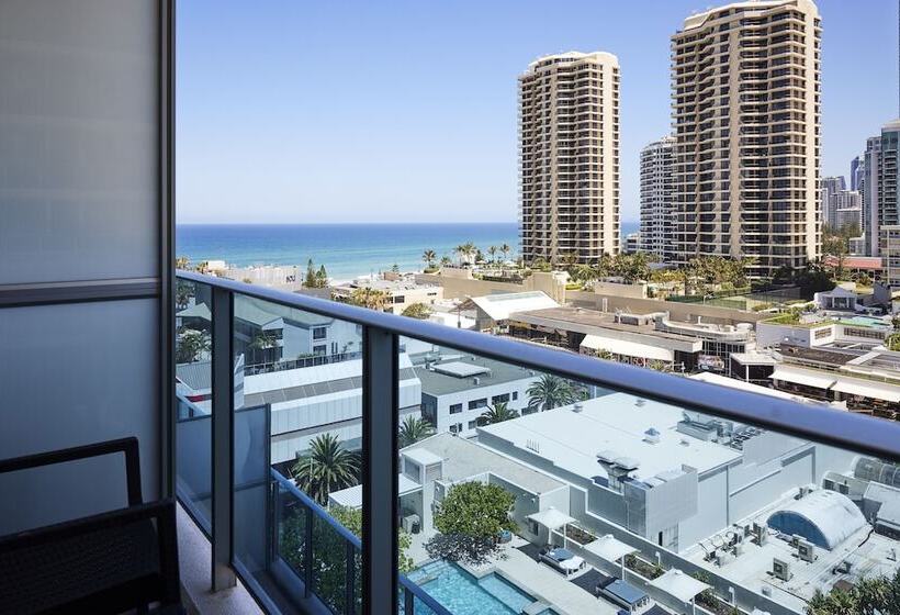 디럭스 룸, Hilton Surfers Paradise Hotel & Residences