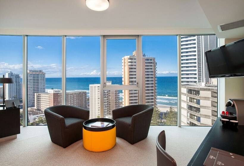디럭스 룸, Hilton Surfers Paradise Hotel & Residences