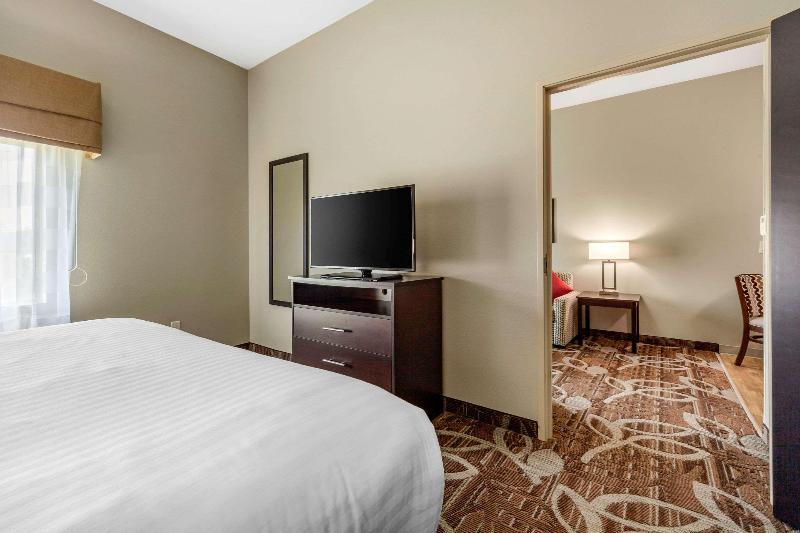 Люкс, Mainstay Suites Lincoln University Area