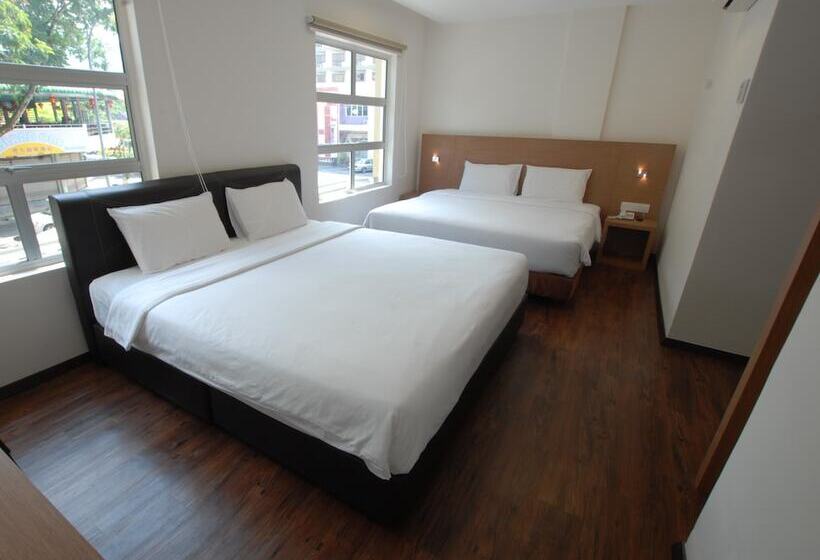 Quarto Familiar, Nagoya Inn