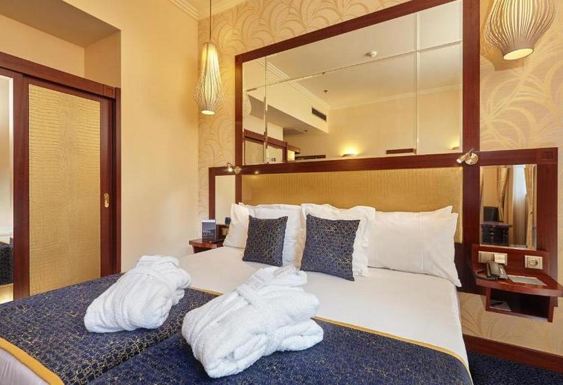 Quarto Familiar, Occidental Praha Wilson