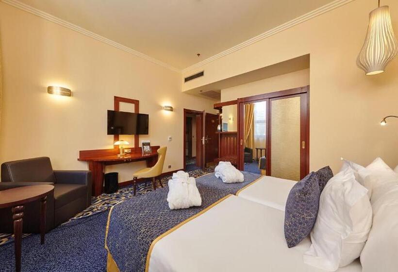 Quarto Familiar, Occidental Praha Wilson