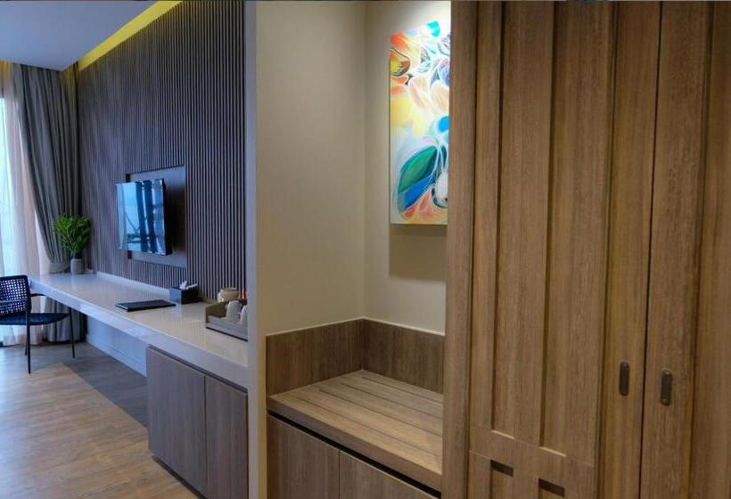 اتاق پرمیوم با چشم‌انداز دریا, Prana Resort Nandana