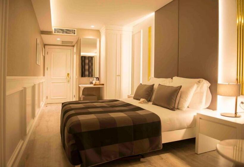 اتاق استاندارد با چشم‌انداز شهر, Sky Kamer Hotel Antalya