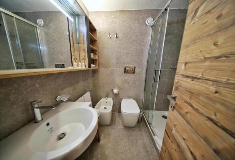 اتاق استاندارد سه نفره, Th La Thuile   Planibel