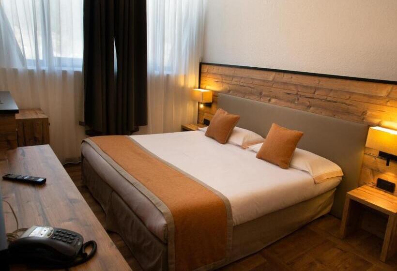 4인용 스탠다드 룸, Th La Thuile   Planibel