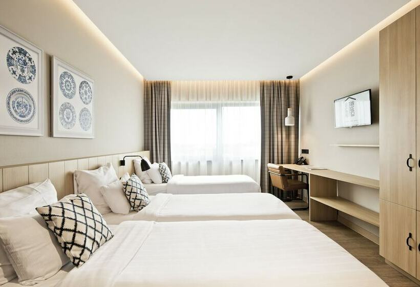 Quarto Triplo Estandar, Urban Lodge