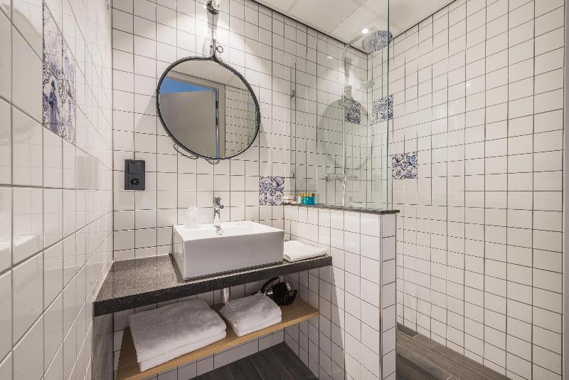 Quarto Familiar, Urban Lodge