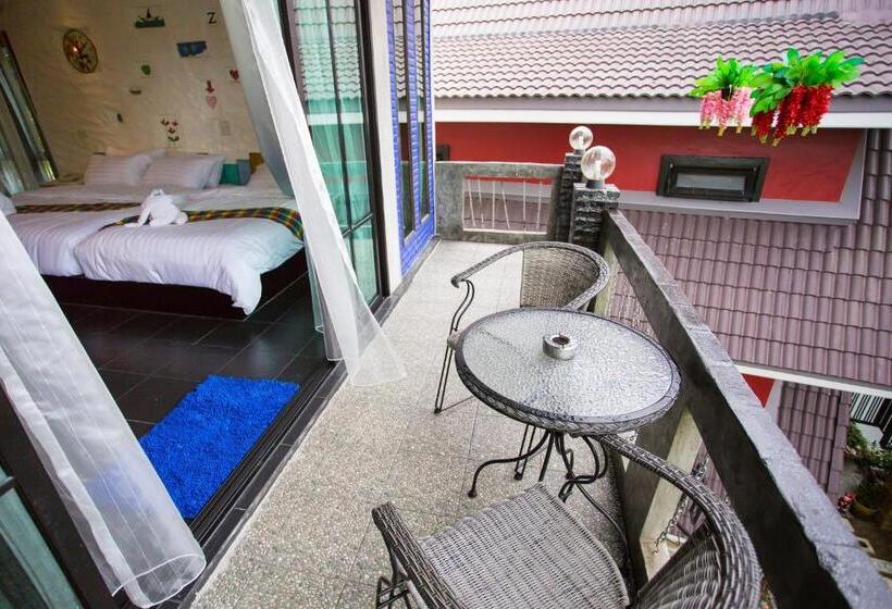 اتاق لوکس سه تخته, Is Am O Chiang Mai Resort