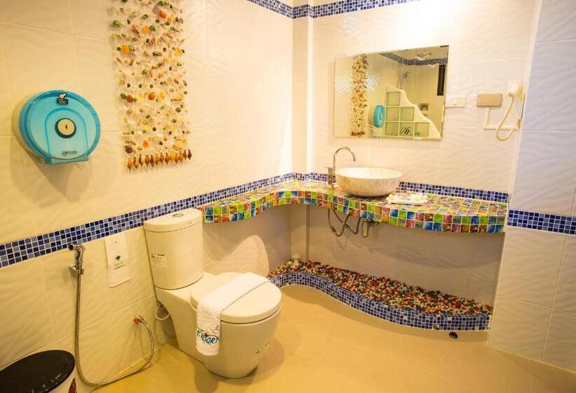 اتاق لوکس با تخت بزرگ, Is Am O Chiang Mai Resort