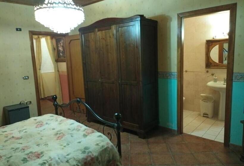 Номер Economy, Baron Sroom
