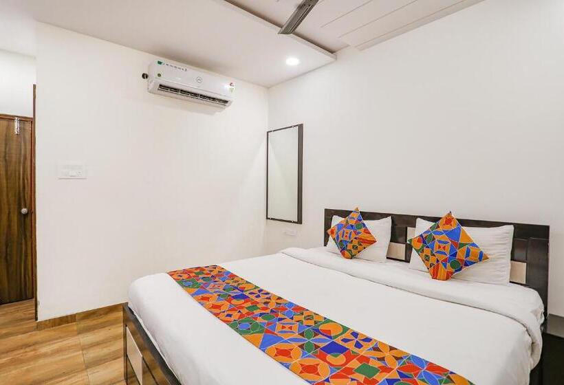 Номер Deluxe, Fabhotel Royal Stay