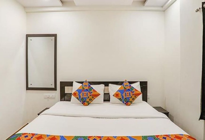Номер Deluxe, Fabhotel Royal Stay