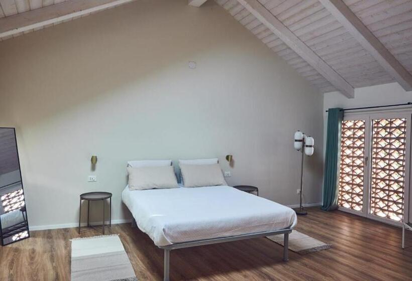 سوئیت جونیور با چشم‌انداز باغ, Cascina Cortese