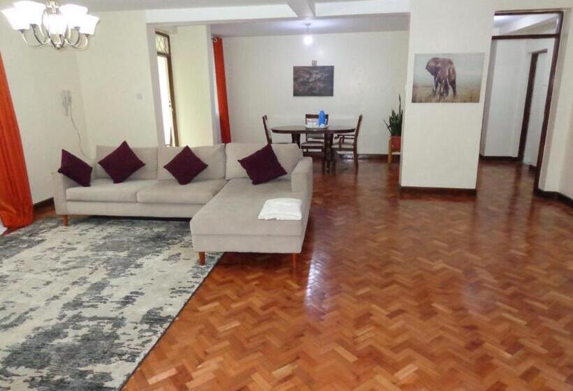 اتاق خانوادگی, Amani Guest House