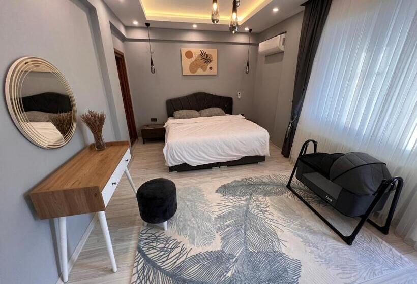 Апартаменты 1 Спальня Вид на Море, Shen Home Life