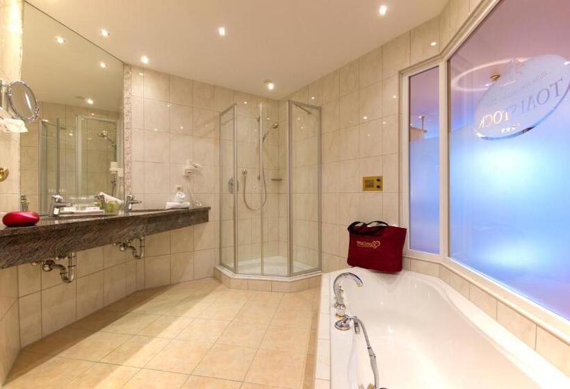 Номер Стандарт с Террасой, .. Mein Romantisches Hotel Toalstock