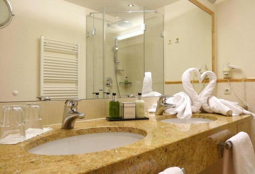 Люкс Повышенной Комфортности, .. Mein Romantisches Hotel Toalstock