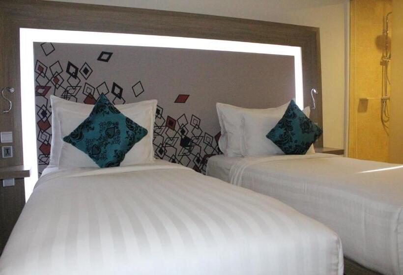 Номер Deluxe, Novotel Makassar Grand Shayla