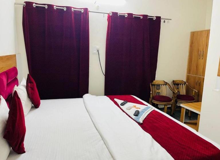Номер Deluxe, Raj   Near Railway Station , Haridwar