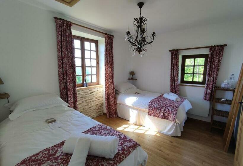 Номер Deluxe, Château De Chauvac   Chambres Et Table D Hôtes Avec Vue Sur La Rivière