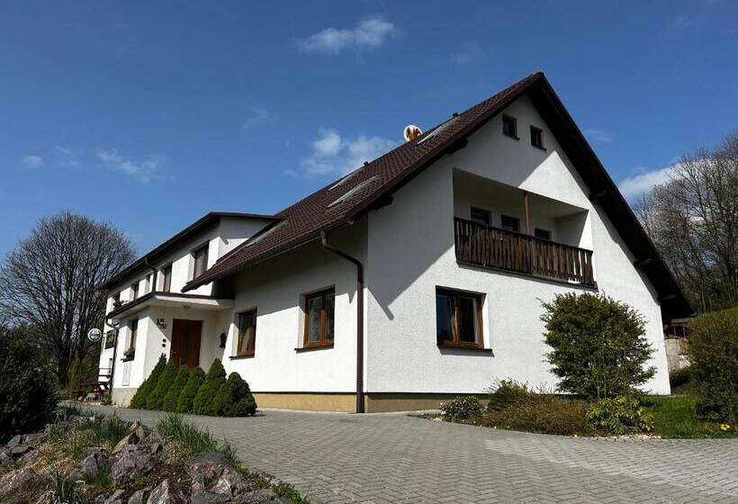 Номер Стандарт Трехместный, Restaurace A Penzion Na Stráni