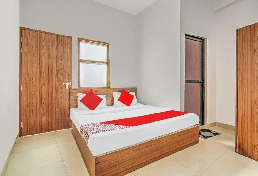 اتاق کلاسیک سه تخته, Flagship Dimond Hotel 2