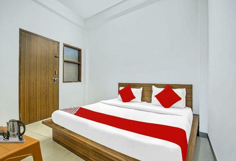اتاق کلاسیک سه تخته, Flagship Dimond Hotel 2