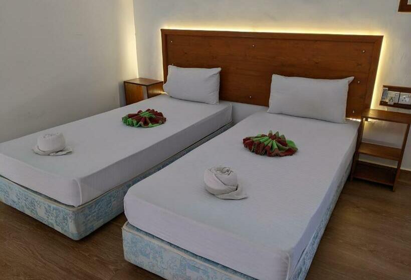 اتاق اکونومی, Sky View Villas