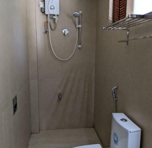 اتاق اکونومی, Sky View Villas