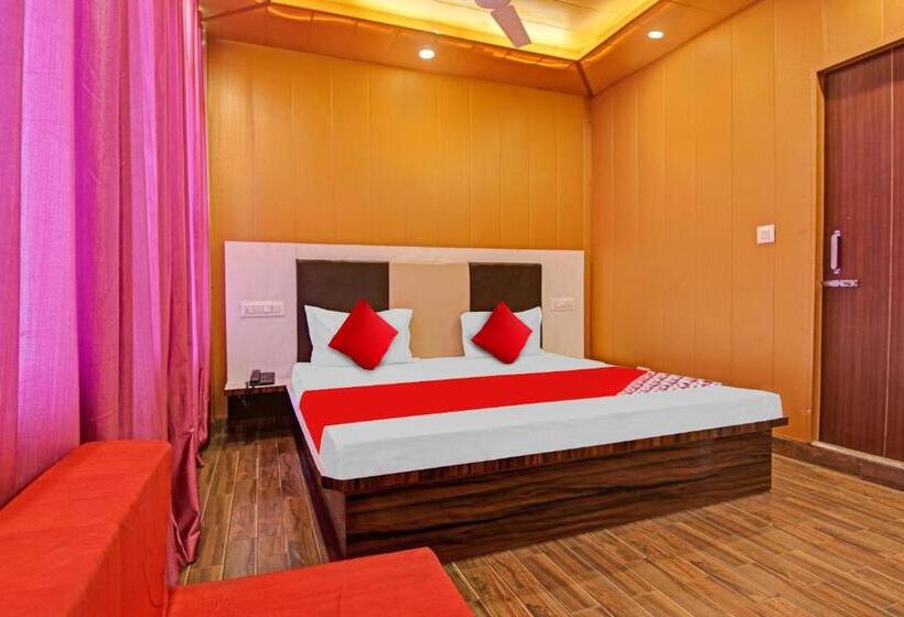 트리플 클래식 룸, Flagship Hotel Pine View Villa