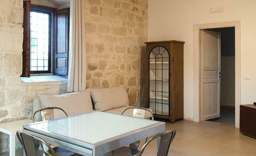 ویلای 1 خوابه, Villa Barone Alfieri   Pozzallo Rg