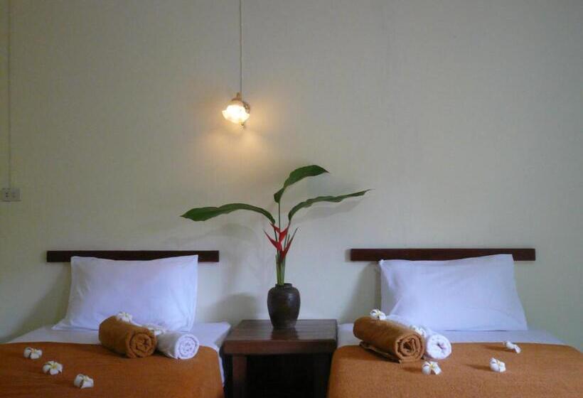 스탠다드 룸, Baan Lamai Resort