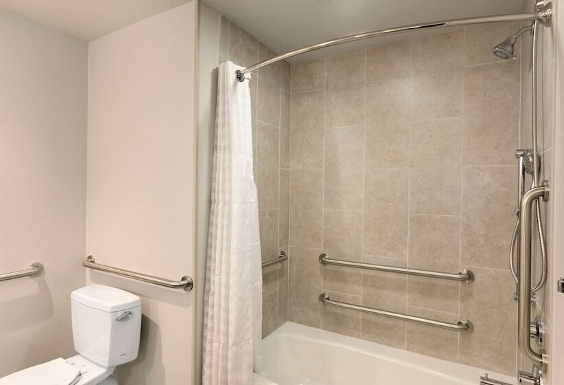 سوئیت برای معلولان, Embassy Suites By Hilton Kansas City Olathe
