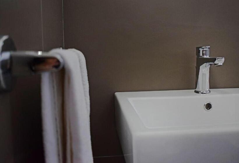 Quarto Estandar, Muccioli
