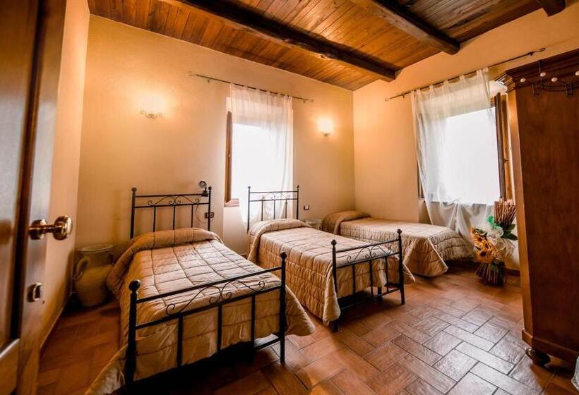 Номер Стандарт Трехместный, Agriturismo La Sena