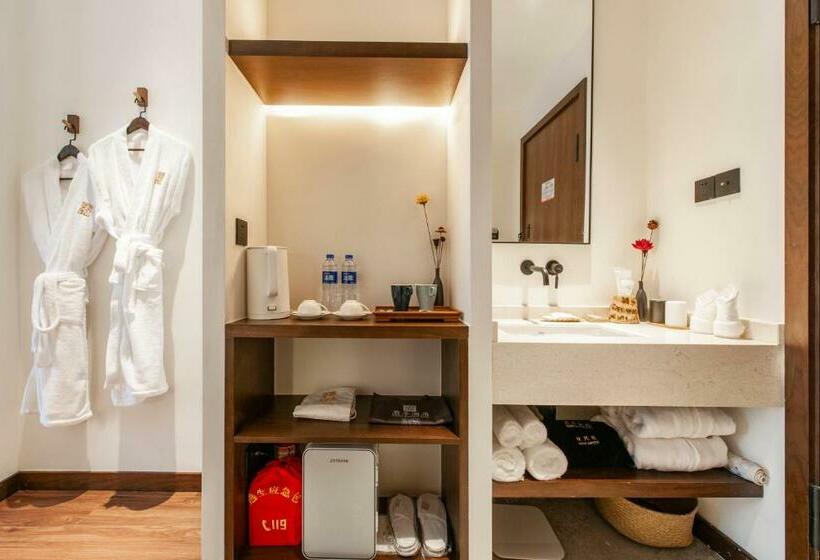 Quarto Deluxe, Liangyun Ssaw Boutique