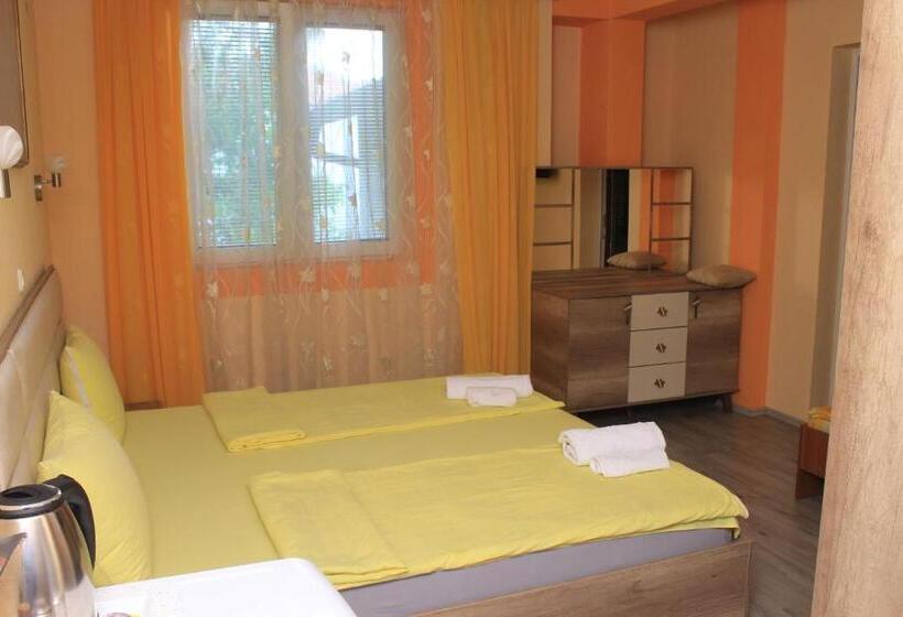 اتاق استاندارد با چشم‌انداز کوهستان, Villa Mimi