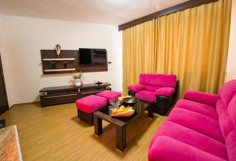 Апартаменты Deluxe 1 Спальня, Family Hotel Hebar