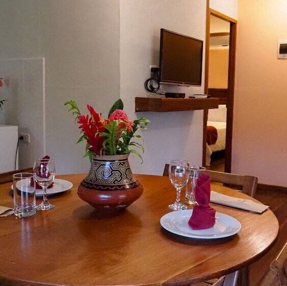سوییت, Manish Hotel Ecólogico