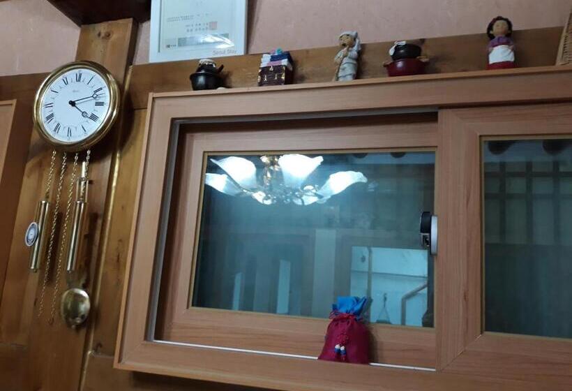 Quarto Familiar Clássico, Hanok Guesthouse Nuha