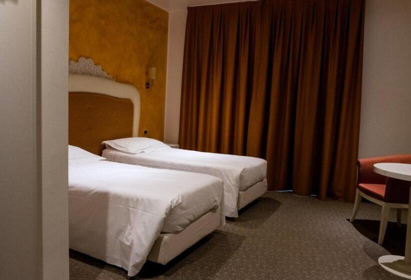 اتاق استاندارد یک نفره, Palace Hotel & Spa La Conchiglia D  Oro