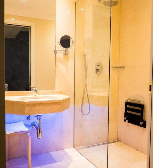 سوییت جونیور لوکس, Palace Hotel & Spa La Conchiglia D  Oro