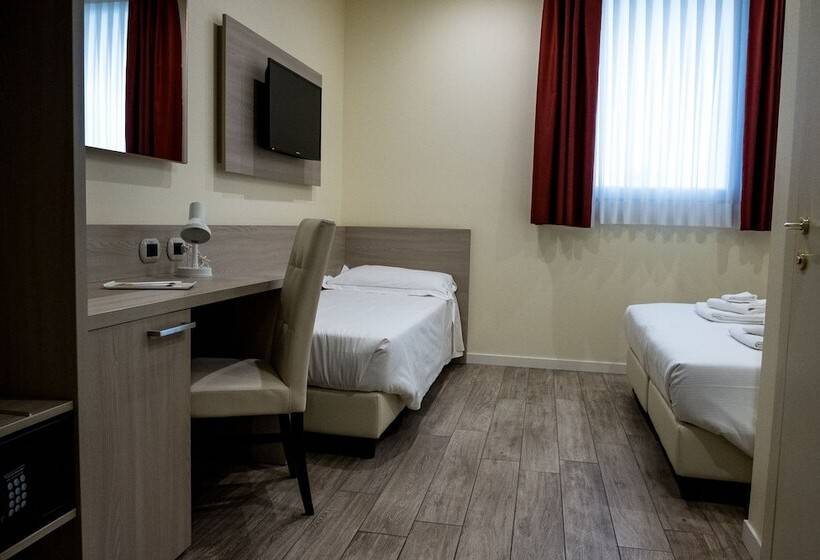 Economy Triple Room, Palace Hotel & Spa La Conchiglia D  Oro