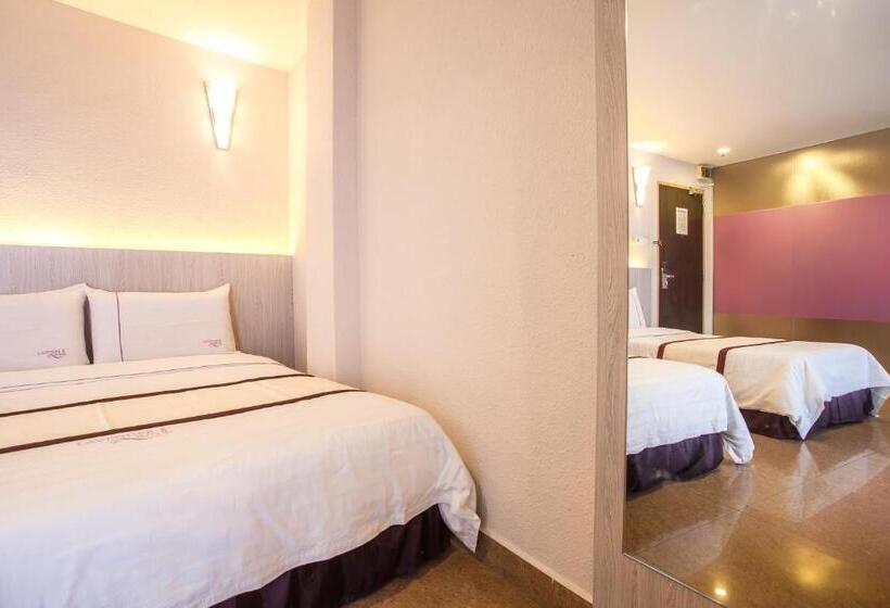デラックスファミリールーム, Lavender Inn Nusa Bestari