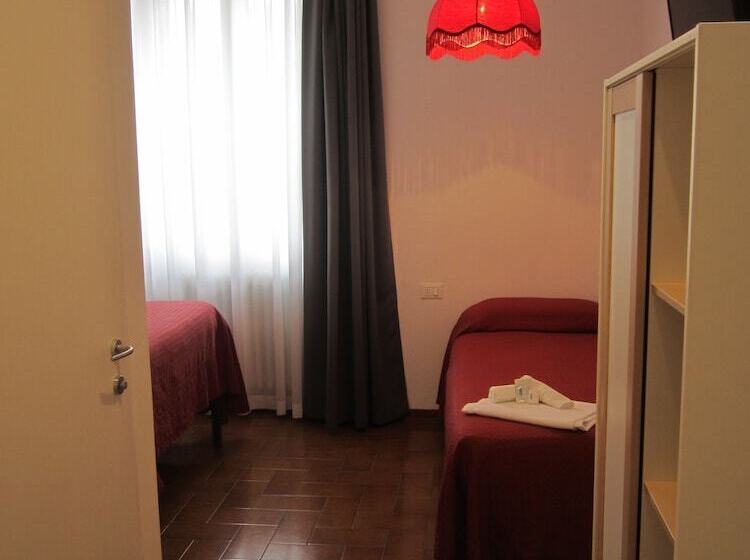 Номер Стандарт, Piccola Firenze