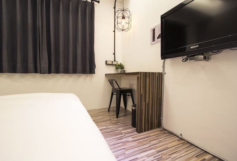 اتاق لوکس, Ra Guesthouse