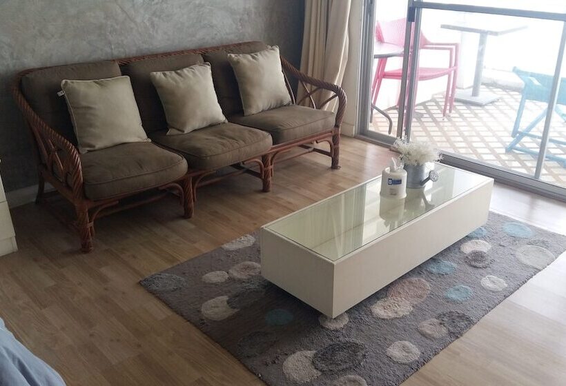 استودیوی استاندارد با چشم‌انداز دریا, Sammuk Resort