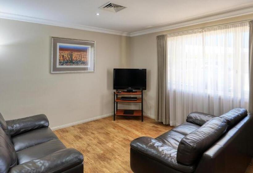 Апартаменты 2 Спальни, Edward Parry Motel And Apartments